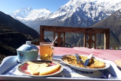 nepal annapurna circuit trekking